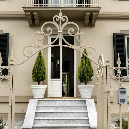 Villa La Tuia B&B Lukka Zewnętrze zdjęcie